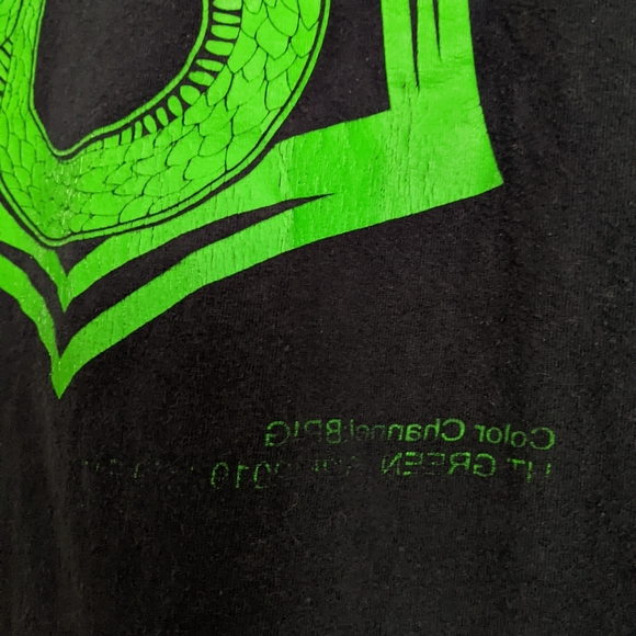 Men's / Unisex Large Gildan 100% Cotton Slytherin Graphic T-Shirt - Picture 3 of 6